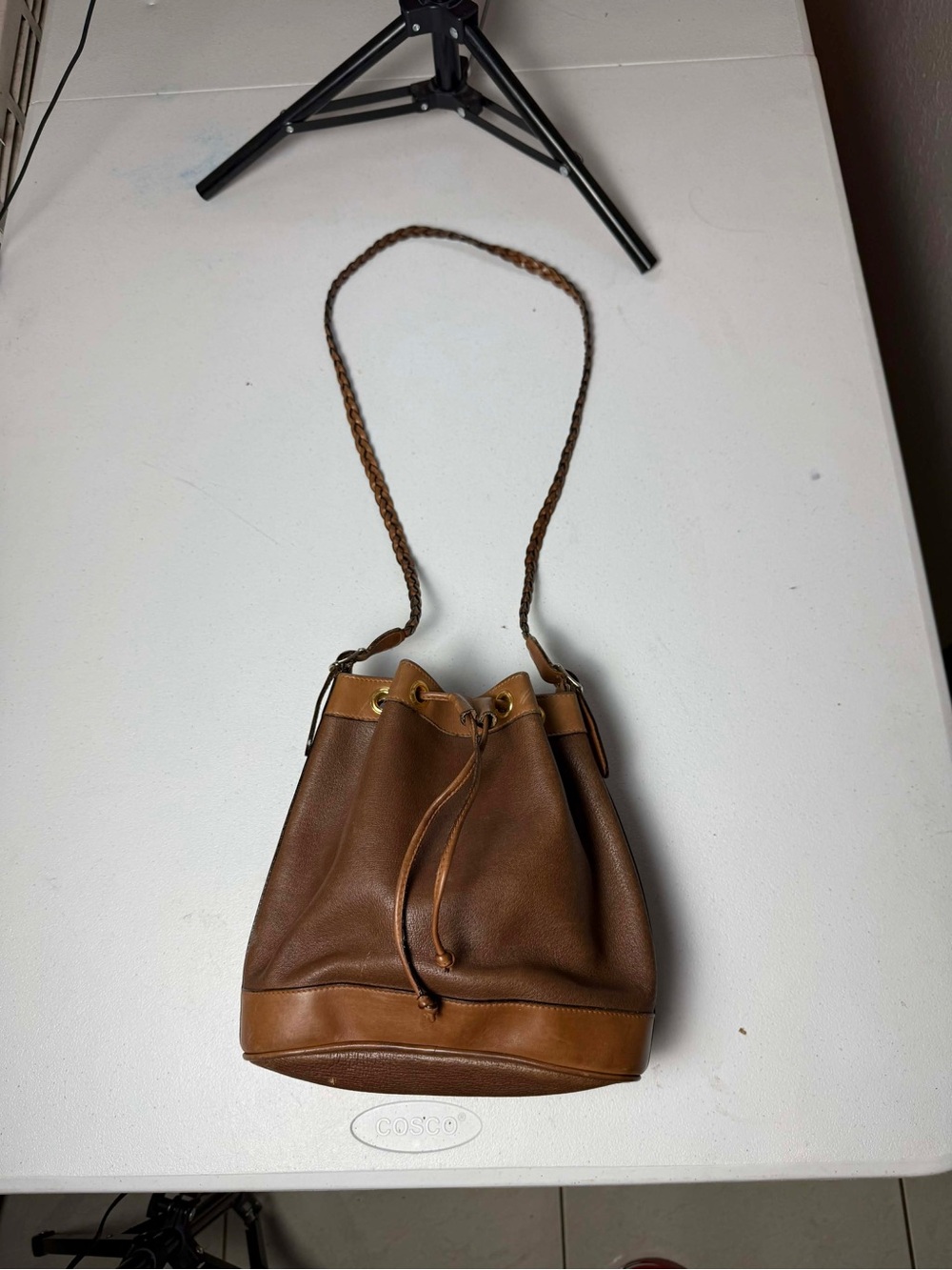 Gucci - Diana Small leather bucket bag